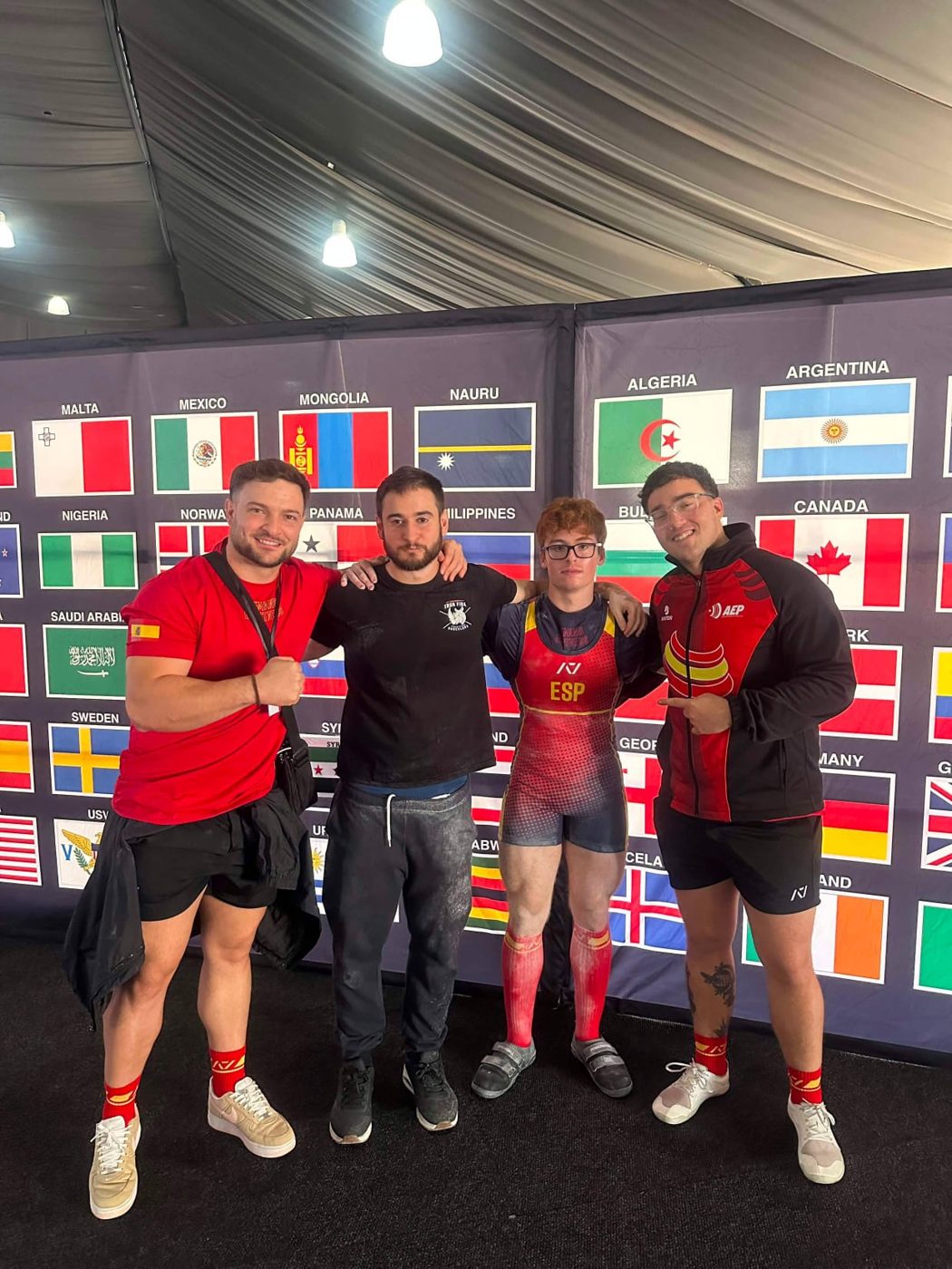 Enric con el equipo español en el Mundial